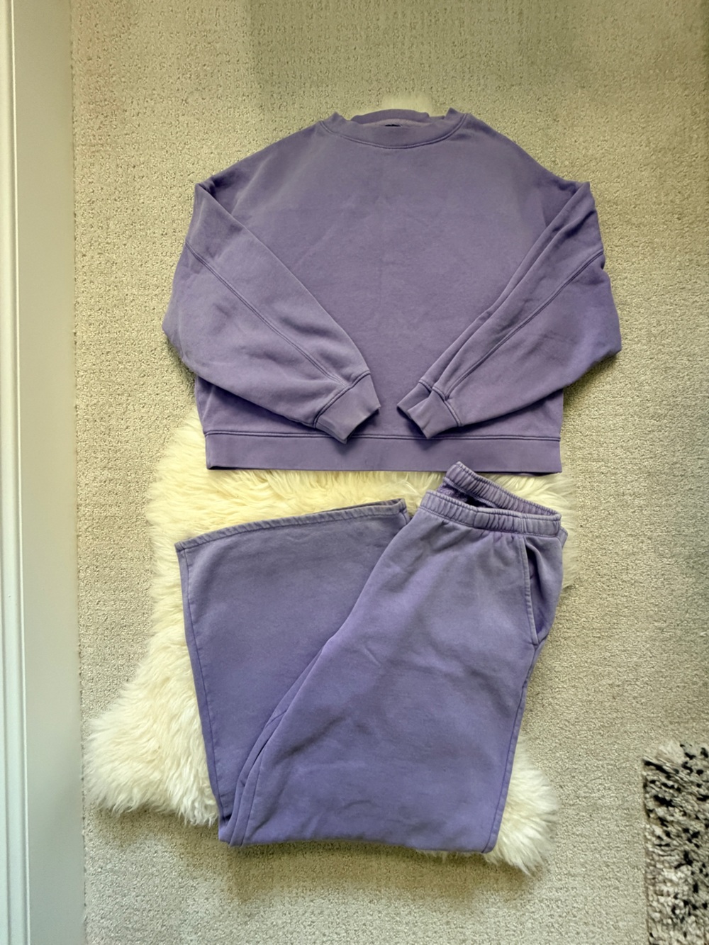 GAP Lilac women’s Sweatpants and crewneck Set